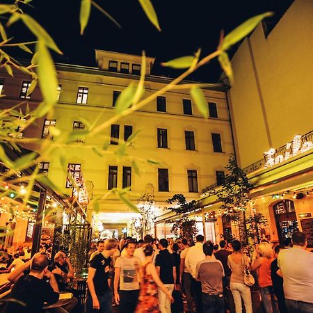 Apartment At Gozsdu Courtyard #Partyzone #Downtown #Freeparking ブダペスト エクステリア 写真