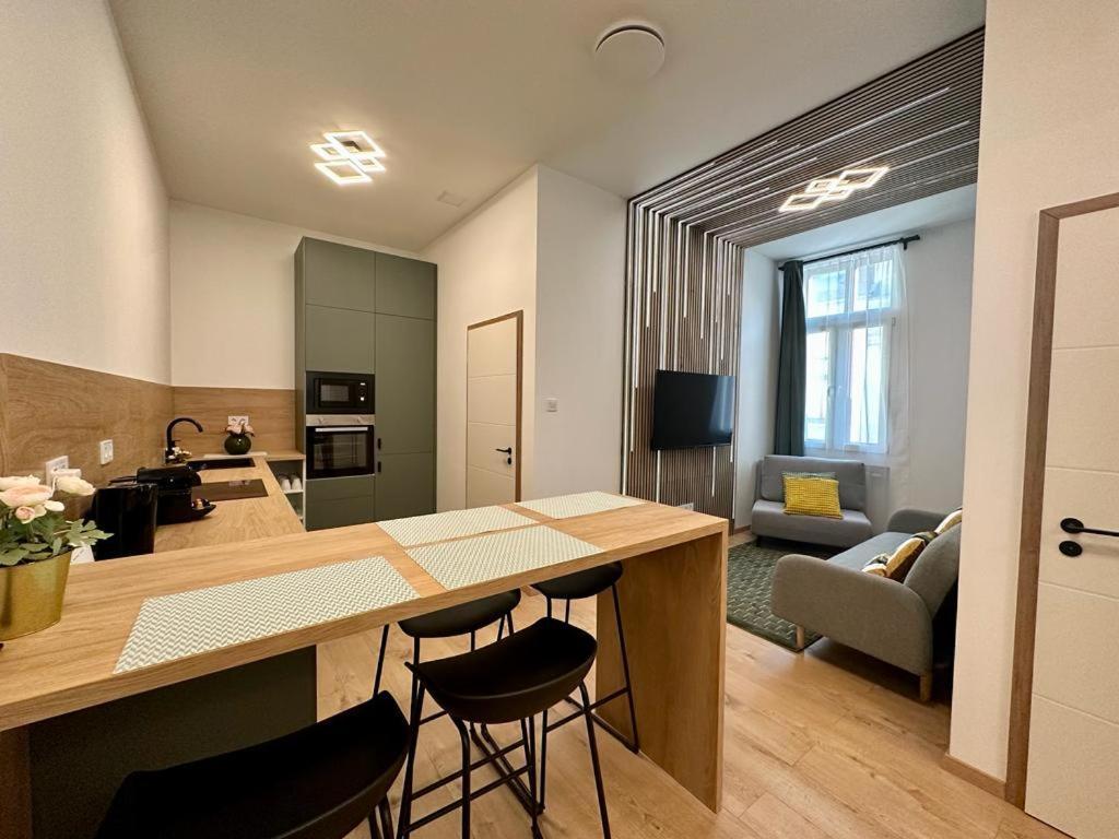 Apartment At Gozsdu Courtyard #Partyzone #Downtown #Freeparking ブダペスト エクステリア 写真