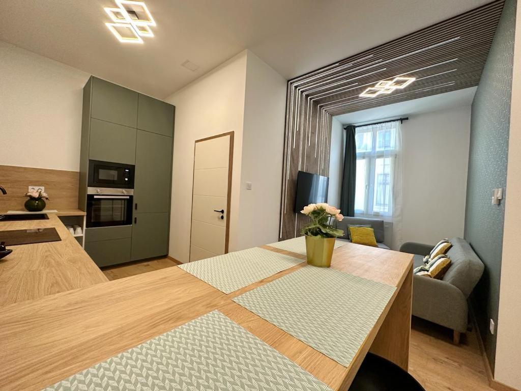 Apartment At Gozsdu Courtyard #Partyzone #Downtown #Freeparking ブダペスト エクステリア 写真