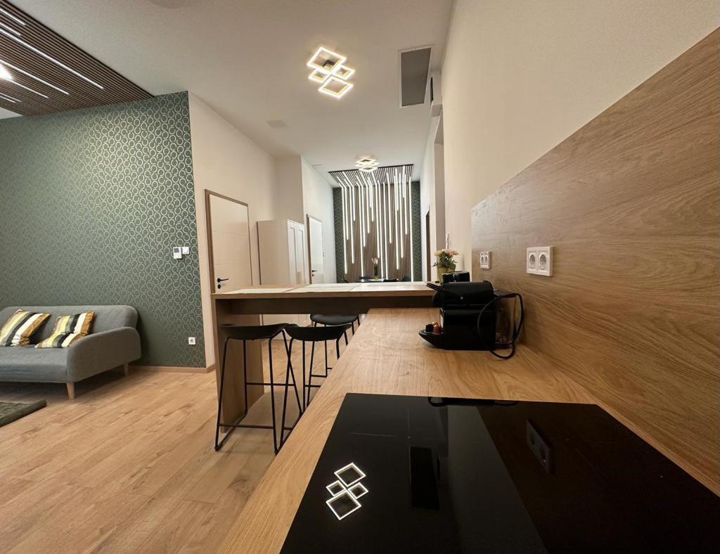 Apartment At Gozsdu Courtyard #Partyzone #Downtown #Freeparking ブダペスト エクステリア 写真