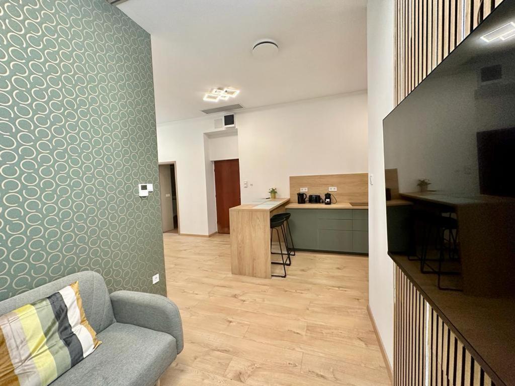 Apartment At Gozsdu Courtyard #Partyzone #Downtown #Freeparking ブダペスト エクステリア 写真