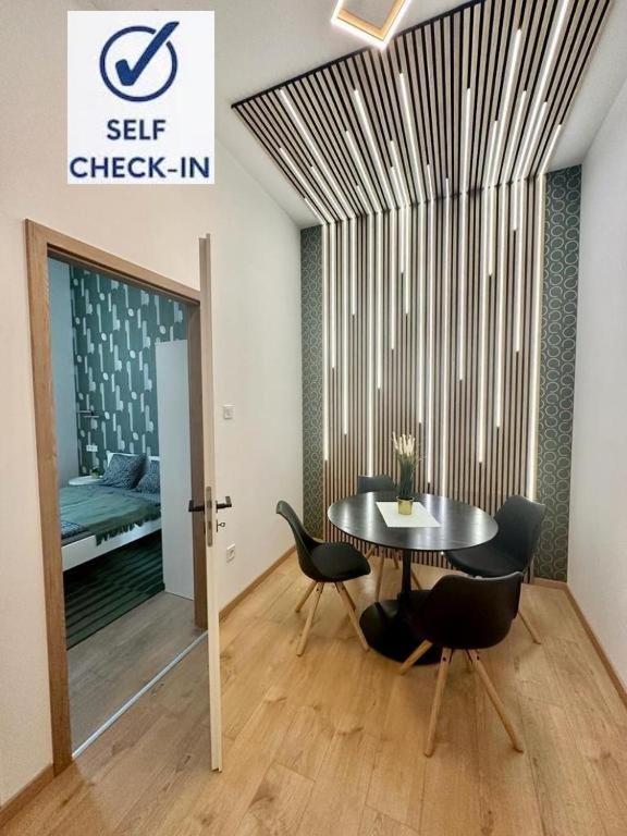 Apartment At Gozsdu Courtyard #Partyzone #Downtown #Freeparking ブダペスト エクステリア 写真